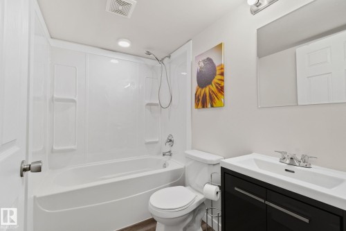 14 Allard Way, Fort Saskatchewan, AB - Indoor Photo Showing Bathroom
