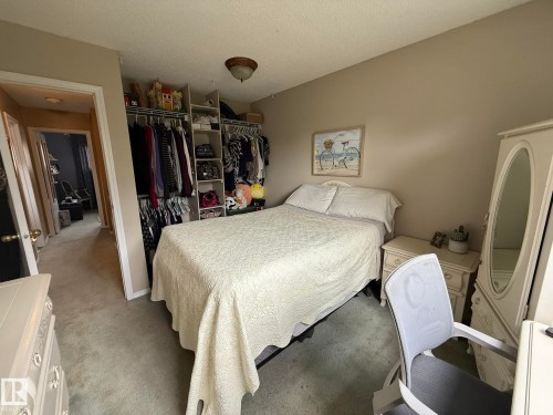 18525 66 Avenue, Edmonton, AB - Indoor Photo Showing Bedroom