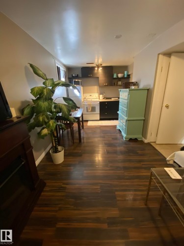18525 66 Avenue, Edmonton, AB - Indoor Photo Showing Other Room