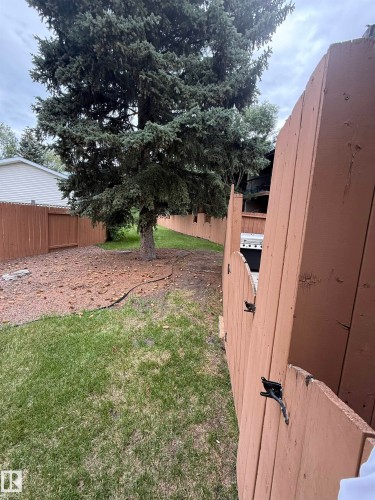 18525 66 Avenue, Edmonton, AB - Outdoor