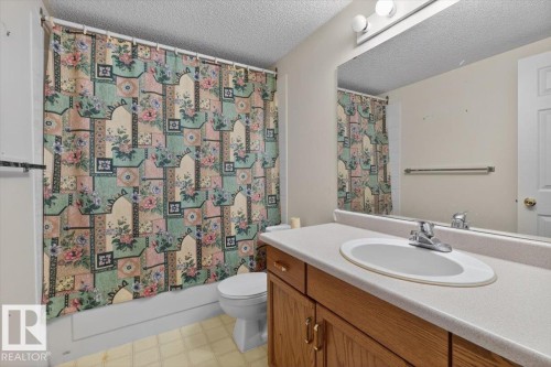 105 5212 25 Avenue Nw, Edmonton, AB - Indoor Photo Showing Bathroom