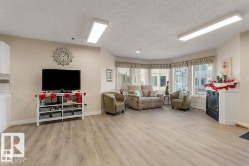 105 5212 25 Avenue Nw, Edmonton, AB - Indoor