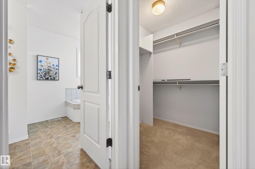 19019 49 Avenue, Edmonton, AB - Indoor
