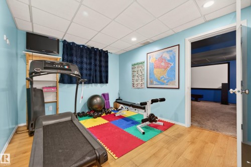 19019 49 Avenue, Edmonton, AB - Indoor