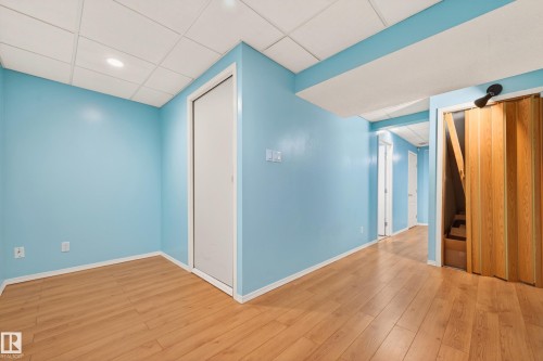 19019 49 Avenue, Edmonton, AB - Indoor Photo Showing Other Room