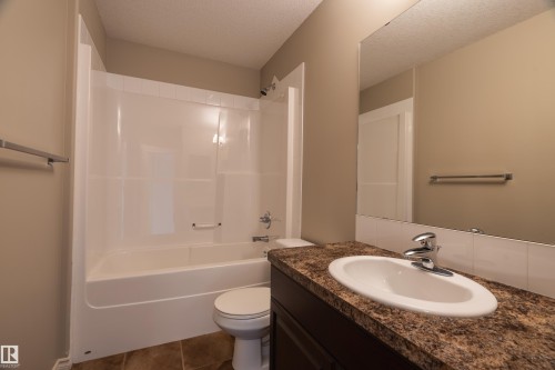 1117 59A Street, Edmonton, AB - Indoor Photo Showing Bathroom