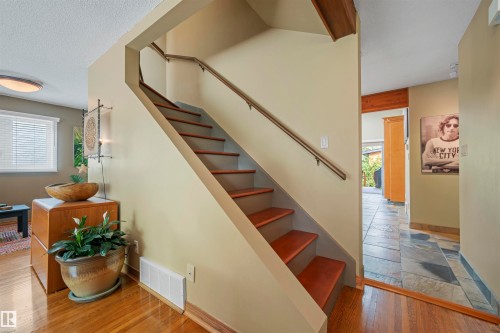 11622 76 Avenue, Edmonton, AB - Indoor Photo Showing Other Room