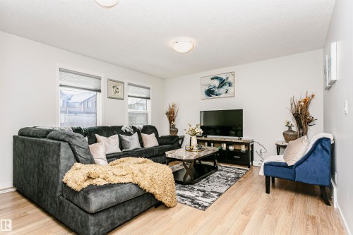 1230 163 Street, Edmonton, AB - Indoor Photo Showing Living Room