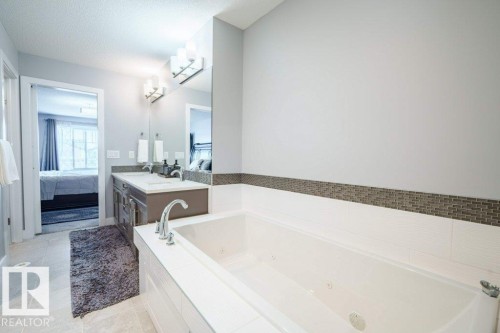 1603 158 Street, Edmonton, AB - Indoor Photo Showing Bathroom