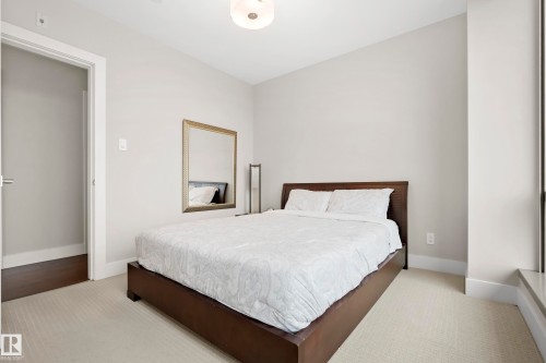 1901 11969 Jasper Avenue, Edmonton, AB - Indoor Photo Showing Bedroom