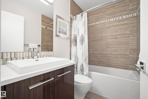 1901 11969 Jasper Avenue, Edmonton, AB - Indoor Photo Showing Bathroom