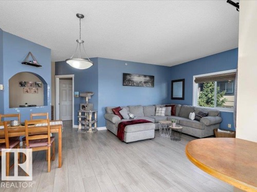 408 304 Lewis Estates Boulevard, Edmonton, AB - Indoor Photo Showing Living Room