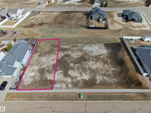 15 Whitetail Dr, Mundare, AB 