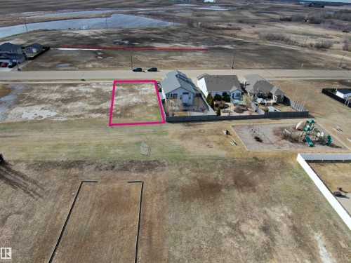 15 Whitetail Dr, Mundare, AB 