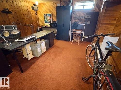 8607 35A Avenue, Edmonton, AB - Indoor