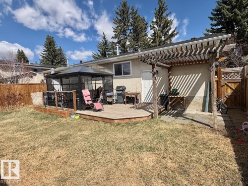 8607 35A Avenue, Edmonton, AB - Outdoor