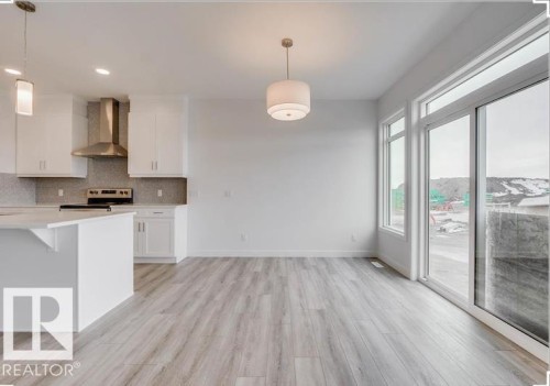 3780 Erlanger Drive, Edmonton, AB - Indoor Photo Showing Kitchen
