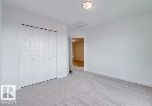 3780 Erlanger Drive, Edmonton, AB - Indoor