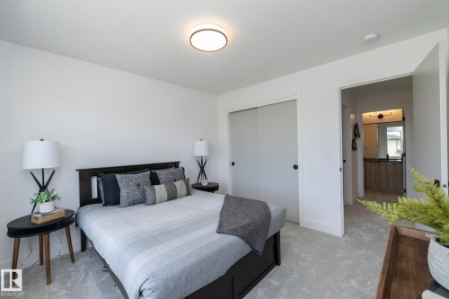 4541 Knight Wynd, Edmonton, AB - Indoor Photo Showing Bedroom
