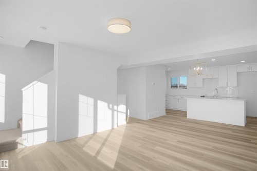 276 Deer Valley Drive, Leduc, AB - Indoor Photo Showing Kitchen