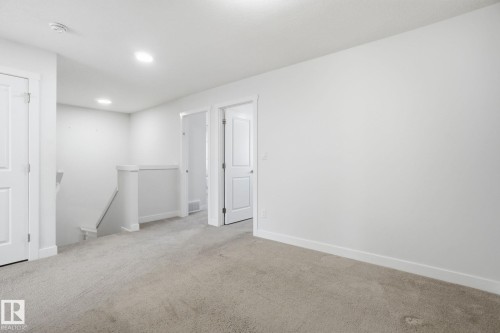 19732 28 Avenue, Edmonton, AB - Indoor Photo Showing Other Room