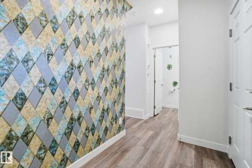 19732 28 Avenue, Edmonton, AB - Indoor