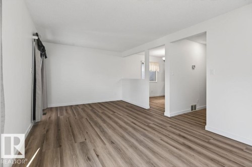 5510 186 Street, Edmonton, AB - Indoor Photo Showing Other Room