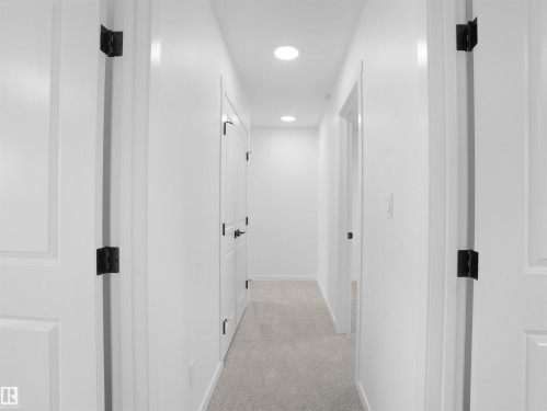 11 1430 Aster Way, Edmonton, AB - Indoor Photo Showing Other Room