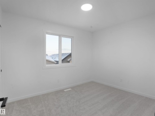 11 1430 Aster Way, Edmonton, AB - Indoor Photo Showing Other Room