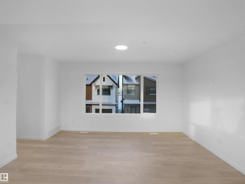 11 1430 Aster Way, Edmonton, AB - Indoor Photo Showing Other Room