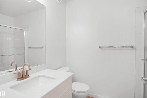 1324 9 Street Nw, Edmonton, AB - Indoor Photo Showing Bathroom