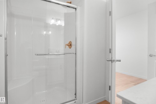 1324 9 Street Nw, Edmonton, AB - Indoor Photo Showing Bathroom