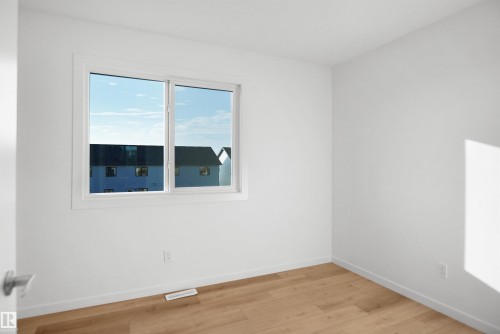 1324 9 Street Nw, Edmonton, AB - Indoor Photo Showing Other Room