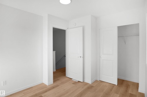1324 9 Street Nw, Edmonton, AB - Indoor Photo Showing Other Room