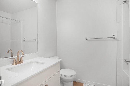1324 9 Street Nw, Edmonton, AB - Indoor Photo Showing Bathroom