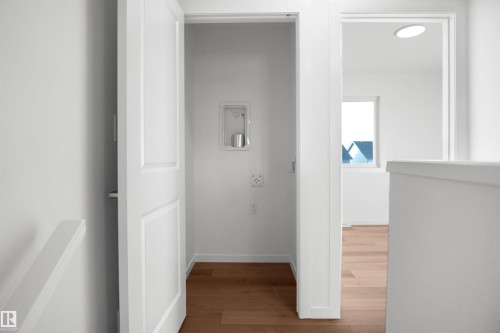 1324 9 Street Nw, Edmonton, AB - Indoor Photo Showing Other Room