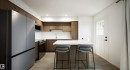100 150 Cashman Crescent, Edmonton, AB  - Indoor Photo Showing Kitchen 