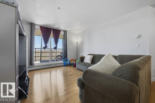 116 920 156 Street, Edmonton, AB - Indoor Photo Showing Other Room