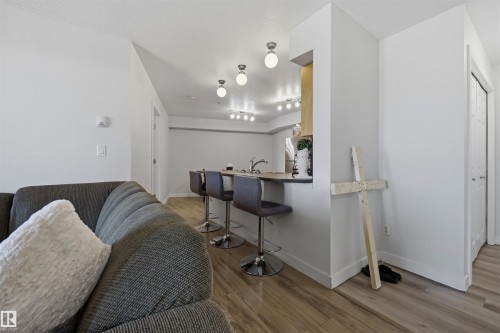 116 920 156 Street, Edmonton, AB - Indoor