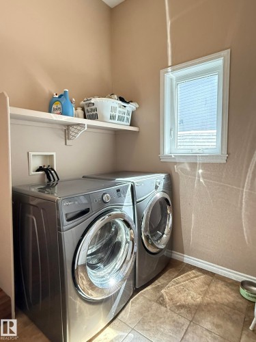 43 Selkirk Place, Leduc, AB - Indoor Photo Showing Laundry Room