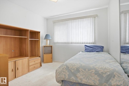 10667 65 Street, Edmonton, AB - Indoor Photo Showing Bedroom