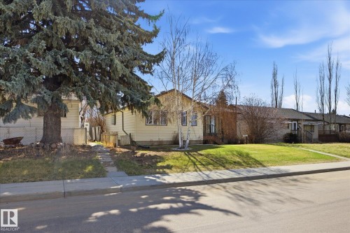 10667 65 Street, Edmonton, AB - Outdoor