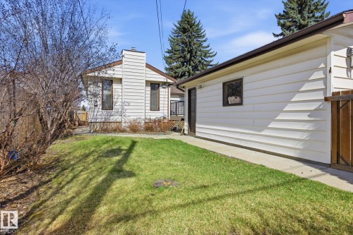 10667 65 Street, Edmonton, AB - Outdoor