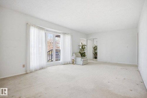 10667 65 Street, Edmonton, AB - Indoor Photo Showing Other Room