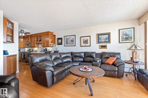 1002 9923 103 Street, Edmonton, AB - Indoor Photo Showing Living Room