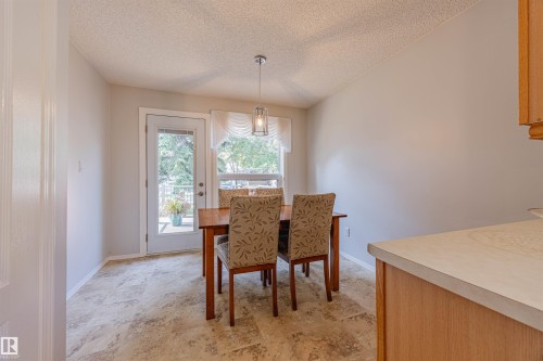 128 215 Blackburn East Drive, Edmonton, AB - Indoor Photo Showing Dining Room