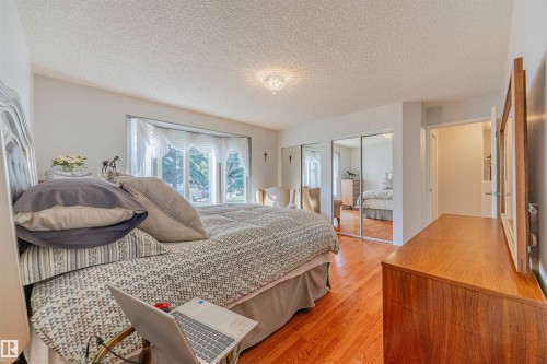 128 215 Blackburn East Drive, Edmonton, AB - Indoor Photo Showing Bedroom