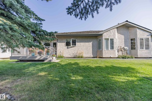 128 215 Blackburn East Drive, Edmonton, AB - Outdoor