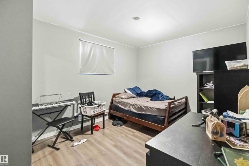 3563 14 Street, Edmonton, AB - Indoor