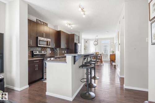 153 603 Watt Boulevard, Edmonton, AB - Indoor Photo Showing Kitchen With Upgraded Kitchen